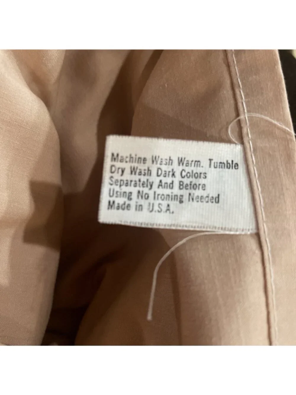 TWIN FLAT TOP SHEET -JC PENNEY- PEACHY COLOR Very Good Condition